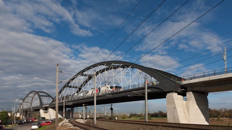 Komplettansicht der Brücke