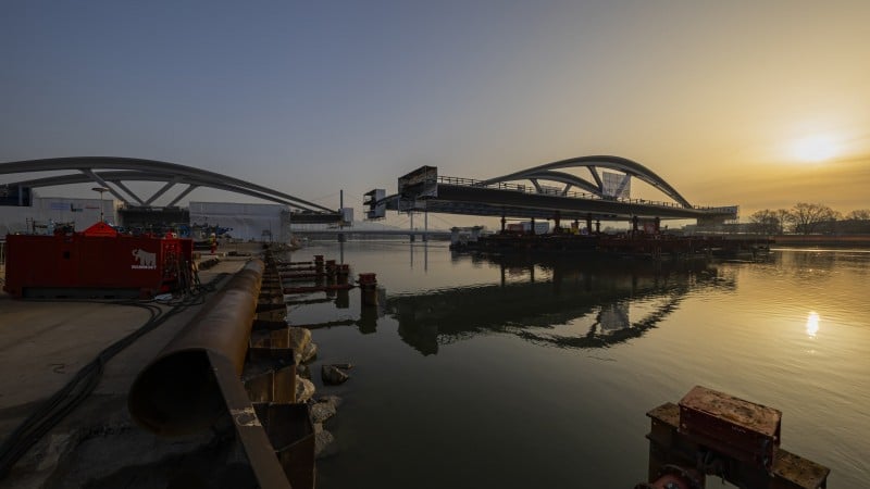 Neue Donau|brücke Linz
